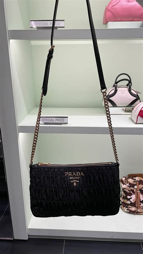 prada sling chain bag